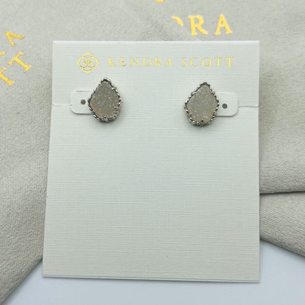 Kendra Scott Tessa Iridescent Drusy Stud Earrings in Silver